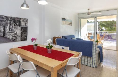 Calafat Apartamento | Apartment Cala Llobeta by Interhome