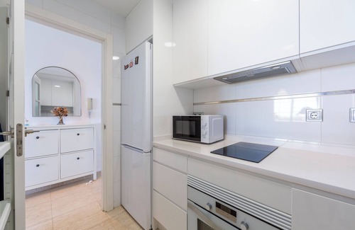 Retamar Apartamento | Apartamento 'Campo De Golf, Piscina Y Padel' con vistas al mar, piscina y aire acondicionado