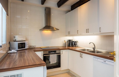Moscari Apartamento | Apartamento 'Can Roses' con terraza privada, Wi-Fi y aire acondicionado
