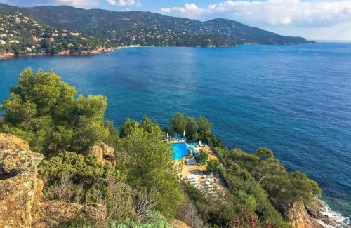 Cavaliere Beach Apartamento | Apartment Cap Négre - Domaine de la Pinède-4 by Interhome