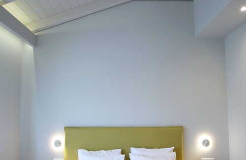 Lefkada Apartamento | Apartment 'Carabella Residence 1' with Mountain View, Wi-Fi and Air Conditioning