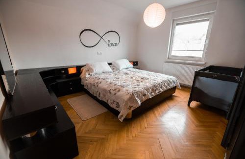 Radovljica Apartamento | Apartment Carmen