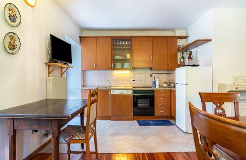 Celledizzo Apartamento | Apartamento 'Casa Ai Laresi 1' con vistas a la montaña, jardín privado y Wi-Fi