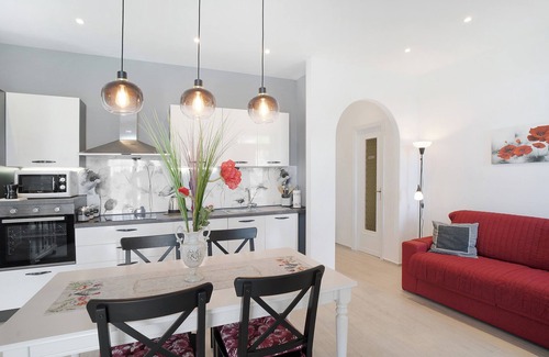 Alassio Apartamento | Apartamento 'Casa Betty' con vistas al mar, Wi-Fi y aire acondicionado