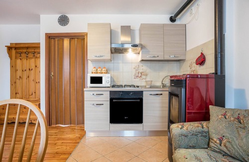 Ragoli Apartamento | Apartamento 'Casa D'ala Paiona' con vistas a la montaña, jardín privado y Wi-Fi