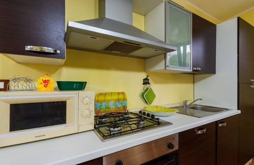 Galatone Apartamento | Apartamento 'Casa dei Delfini' con jardín y aire acondicionado
