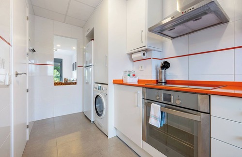 Calafat Apartamento | Apartamento 'Casa Calafat' con vistas al mar, terraza privada, WIFI y aire acondicionado.