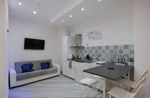 Quartieri Spagnoli Apartamento | Apartamento 'Casa Giulia' con Wi-Fi y aire acondicionado