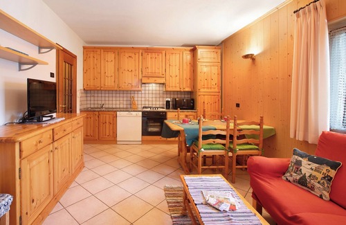 Valdisotto Apartamento | Apartamento 'Casa Grafa Bormio' con vistas a la montaña, jardín compartido y Wi-Fi