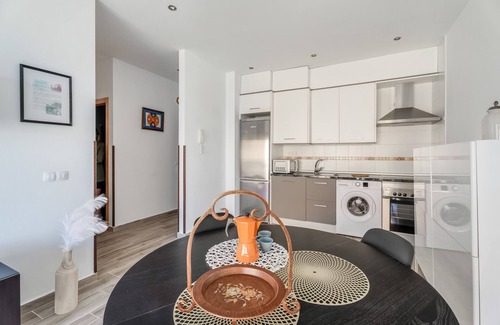 Tazacorte Apartamento | Apartamento 'Casa Graham' con vistas al mar, balcón y Wi-Fi