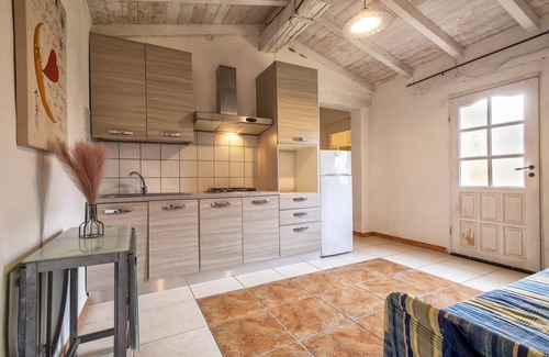 Tottubella Apartamento | Apartment 'Casa Ikos' with Shared Garden, Wi-Fi and Air Conditioning