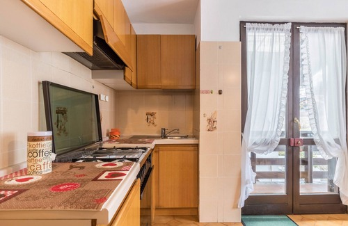 Baselga di Pine Apartamento | Apartment 'Casa Ravanelli 2' with Mountain View and Balcony