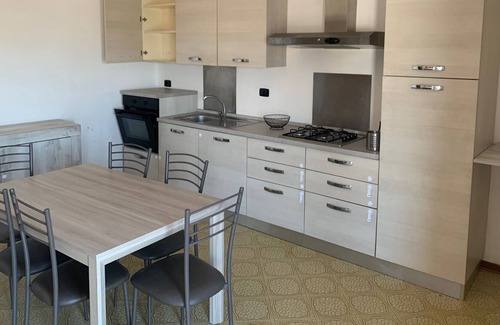 Campi Salentina Apartamento | Apartamento "Casa Monia" con balcones y Wi-Fi