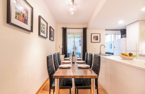 La Victoria Apartamento | Apartamento 'Casa Malaga' con terraza, aire acondicionado y Wi-Fi