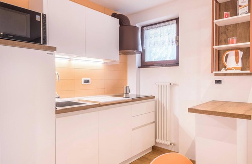Alba Apartamento | Apartamento "Casa Muffolina" con vistas a la montaña, balcón y Wi-Fi