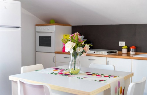 Caucana-finaiti-casuzze-finaiti Nord Apartamento | Apartamento 'Casa Orchidee 10' con vistas al mar, terraza privada y Wi-Fi