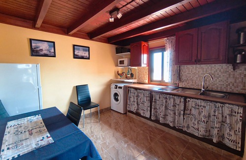 El Cotillo Apartamento | Apartamento "Casa Orymar" con vistas al mar, vistas a la montaña, balcón y terraza