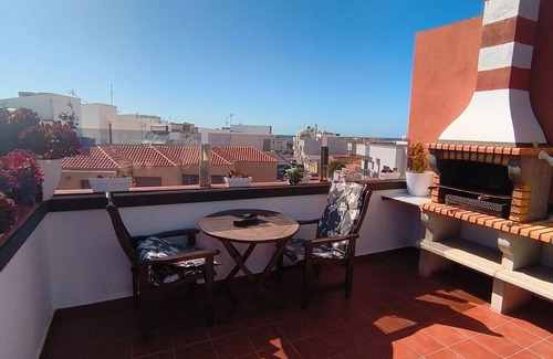 El Cotillo Apartamento | Apartamento "Casa Orymar" con vistas al mar, vistas a la montaña, balcón y terraza