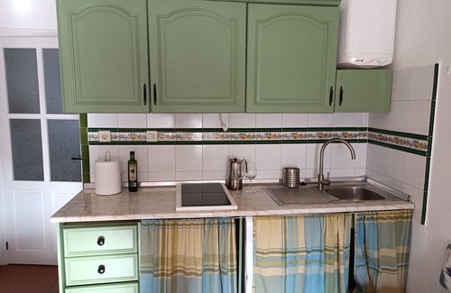 Bubion Apartamento | Apartamento 'Casa Pepa' con vistas a la montaña, terraza compartida y balcón