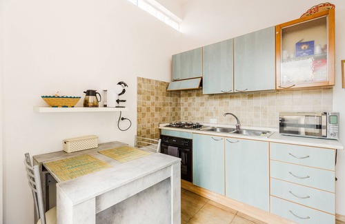 Solanas Apartamento | Apartamento 'Casa Rimedia' con balcón, Wi-Fi y aire acondicionado