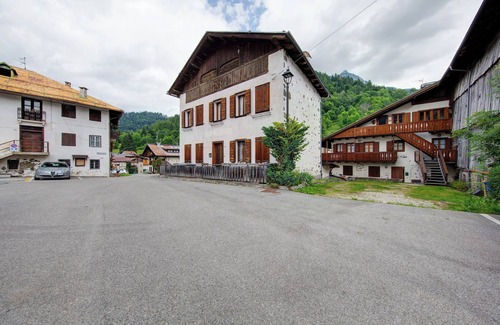 Vodo Cadore Apartamento | Apartamento 'Casa San Giovanni 2 A Vinigo' con vistas a la montaña, balcón y Wi-Fi