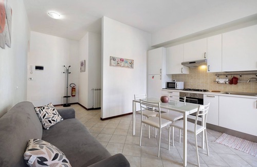 Loano Apartamento | Apartamento 'Casa Vacanza Nel Cuore Di Loano' con balcón, Wi-Fi y aire acondicionado