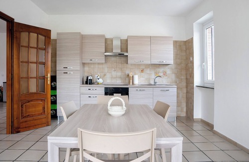 Dogliani Apartamento | Apartamento 'Casa Vacanze Nada' con terraza privada, Wi-Fi y aire acondicionado