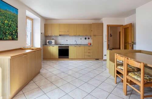 Brez Apartamento | Apartment 'Casa vacanze Rosa 5' with Mountain View, Balcony and Wi-Fi