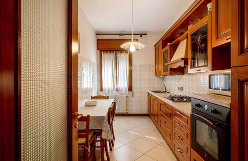 Old Town Apartamento | Apartamento que admite mascotas Casa Vacanze Mare Blu con jardín, balcones y Wi-Fi