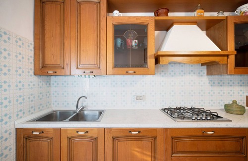 Old Town Apartamento | Apartamento que admite mascotas Casa Vacanze Mare Blu con jardín, balcones y Wi-Fi