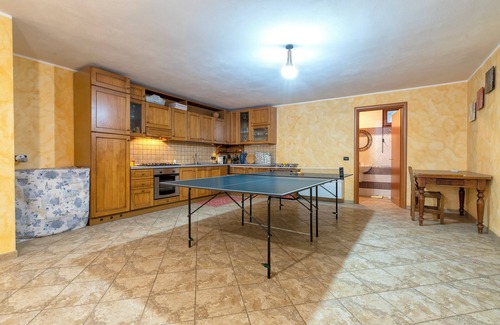 Olmedo Apartamento | Apartamento 'Casa Vacanze Vicino ad Alghero' con terraza, jardín y Wi-Fi