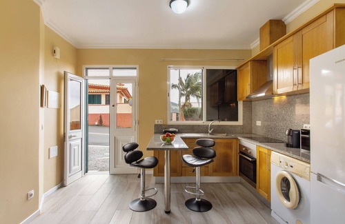 Machico Apartamento | Apartamento 'Casa Viva' con vistas al mar, terraza compartida y Wi-Fi