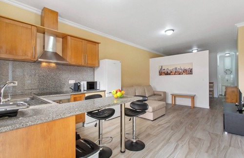 Machico Apartamento | Apartamento 'Casa Viva' con vistas al mar, terraza compartida y Wi-Fi