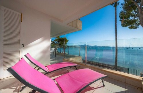 Puerto de Pollensa Apartamento | Apartamento "Catalina 2B tres dormitorios" junto a la playa, con terraza y Wi-Fi