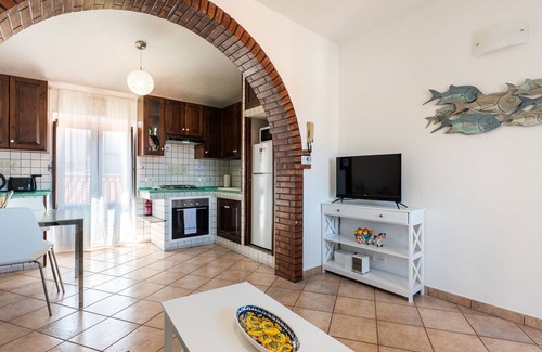 Old Town Apartamento | Apartamento 'Cefalhome - Veterani' con vistas al mar, Wi-Fi y aire acondicionado