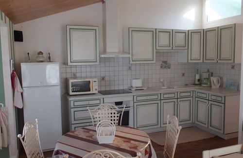 Ars-en-Re Apartamento | Apartment 'Centre Village' with Wi-Fi