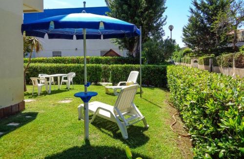 Silvi Apartamento | Apartment Cerrano-2 by Interhome