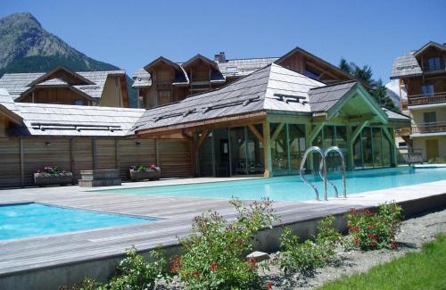Monetier-les-Bains Apartamento | Apartment Chamoissiere