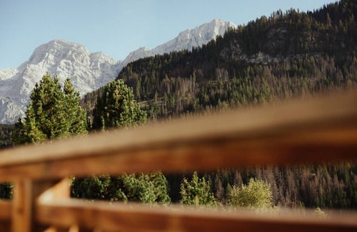 San Genesio Apartamento | Apartamento 'Chalet La Flüta Arnica' con vistas a la montaña, jardín compartido y Wi-Fi