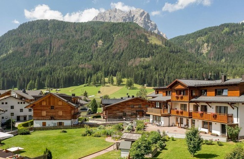 Sesto Apartamento | Apartamento 'Chalet Rudla A para 4 personas' con vistas a la montaña, jardín comunitario y Wi-Fi