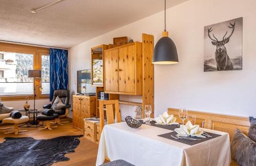 Champfer Apartamento | Apartment Chesa Corvatsch 211 - Champfer by Interhome