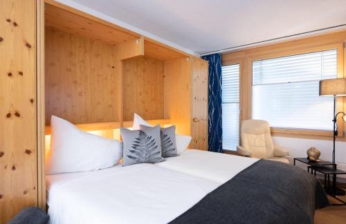 Champfer Apartamento | Apartment Chesa Corvatsch 211 - Champfer by Interhome