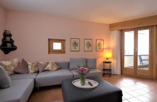 Sankt Moritz-Bad Apartamento | Apartment Chesa Maurus A5 by Interhome