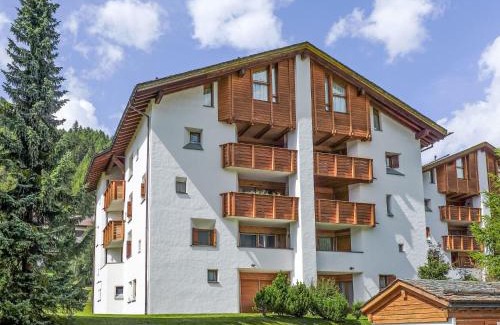 Sankt Moritz-Bad Apartamento | Apartment Chesa Maurus A5 by Interhome