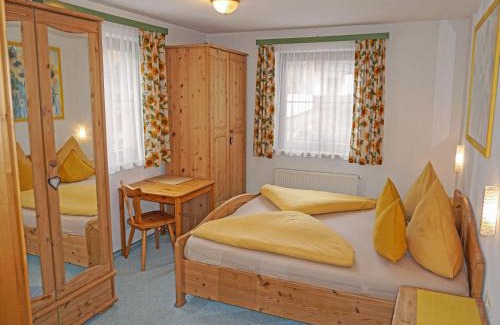 Pettneu am Arlberg Apartamento | Apartment Christina by Interhome
