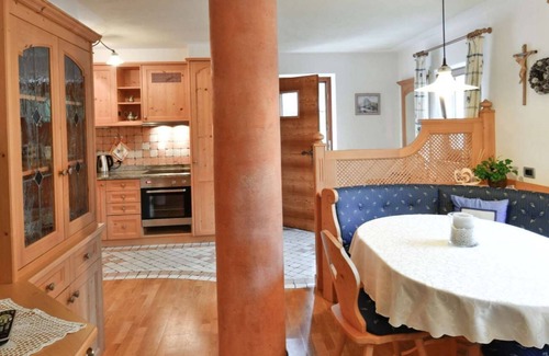 La Valle Apartamento | Apartamento "Ciasa Mirio Armentara" con vistas a la montaña, Wi-Fi y jardín