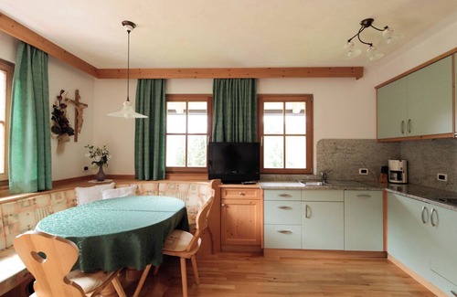 La Valle Apartamento | Apartamento 'Ciasa Mirio Mirio' con vistas a la montaña, balcón y Wi-Fi