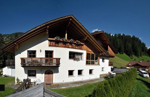 La Valle Apartamento | Apartamento 'Ciasa Mirio Mirio' con vistas a la montaña, balcón y Wi-Fi