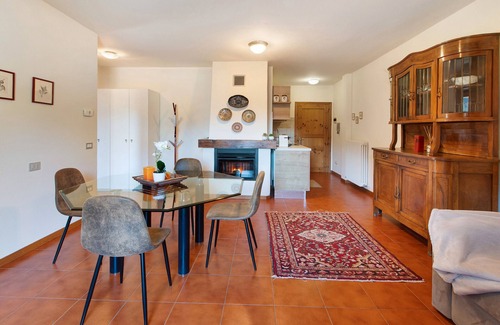 Isolaccia Apartamento | Apartamento 'Cima De' Piazzi' con vistas a la montaña, balcón y Wi-Fi