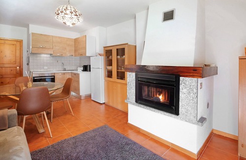 Isolaccia Apartamento | Apartamento 'Cima De' Piazzi 2' con vistas a la montaña, balcón y Wi-Fi